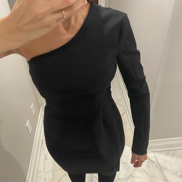 Yigal Azrouel one shoulder black dress - Picture 2 of 11